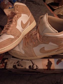 Air Force Jordan salmon size 13