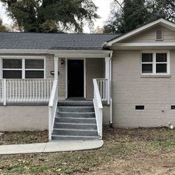 CHARLOTTE NEIGHBORHOOD IN PEACE AVAILABLE NOW 