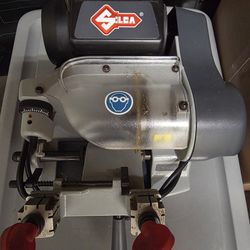 Ilco Speed 045 Key maker