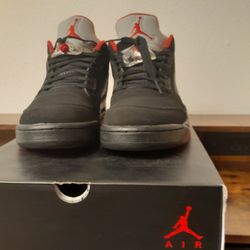 Jordan Retro 5 Low Black/Red