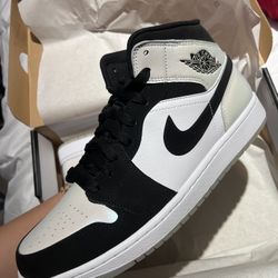 Air Jordan 1 Mid SE ‘Diamond’ Size 10.5