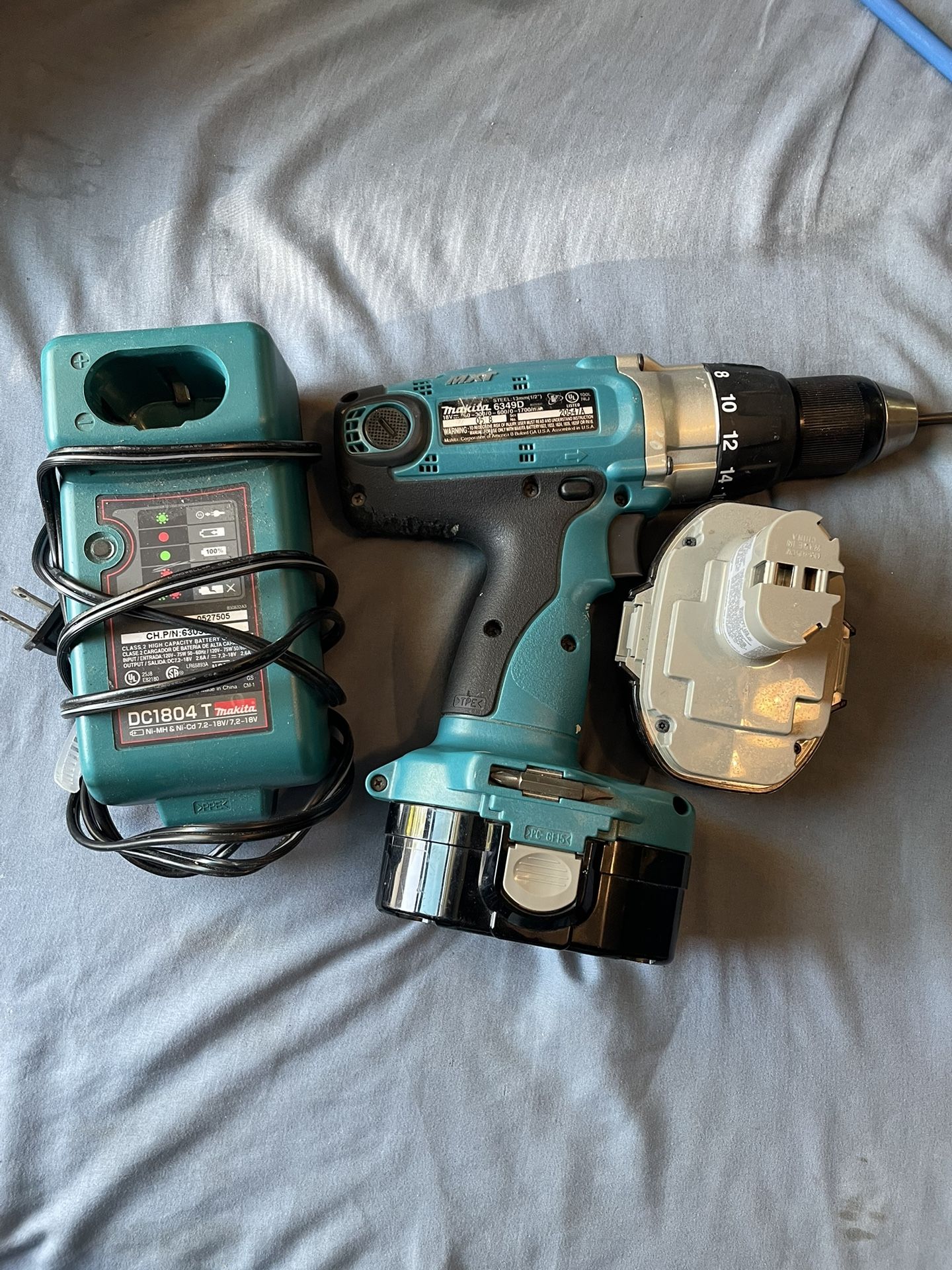 Makita Hammer Drill 18v