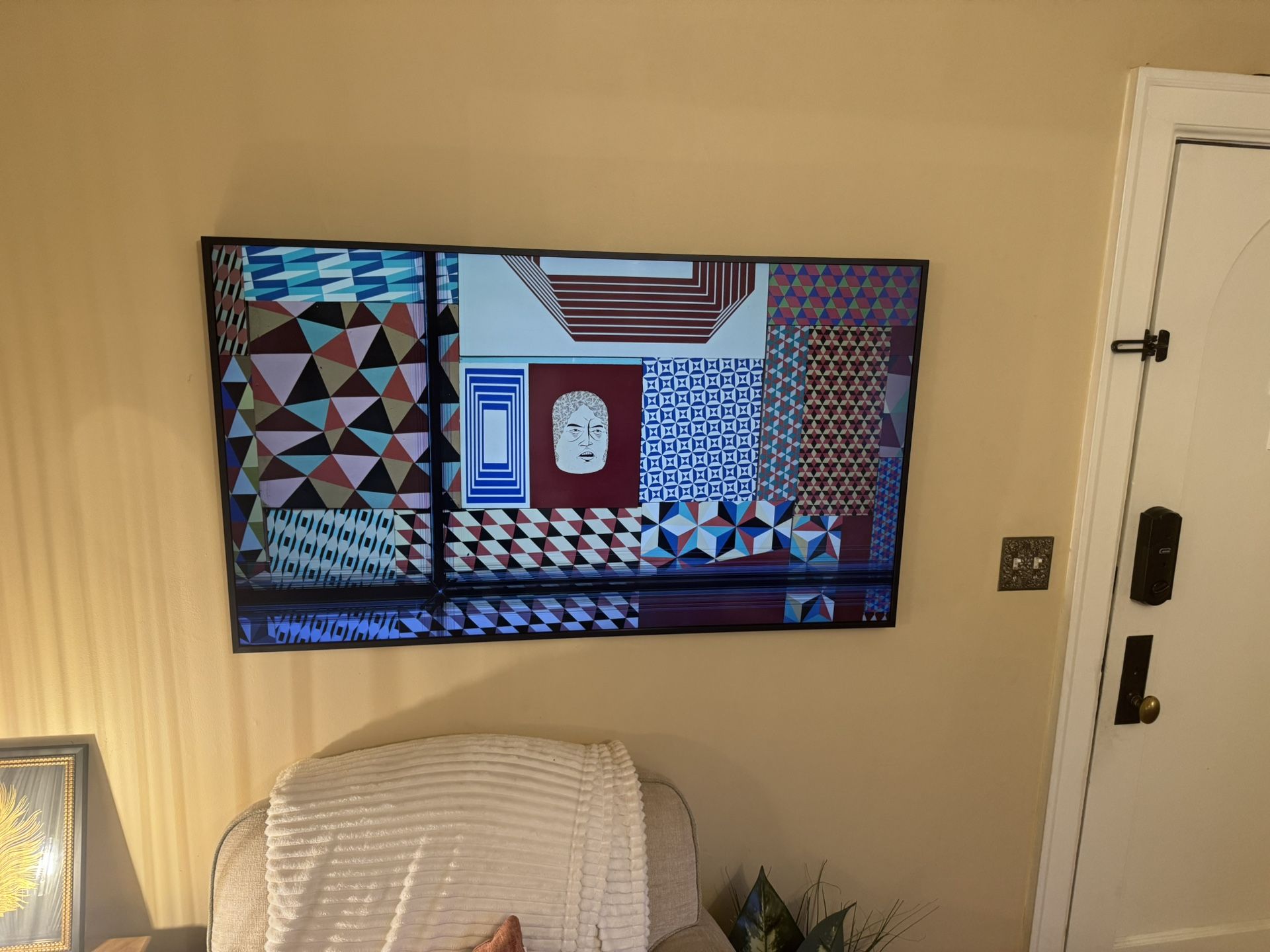 Samsung “The Frame” TV 55” Works Great Just One Problem…