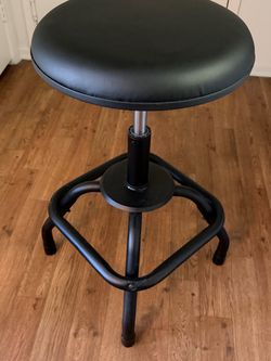 Adjustable Height Swivel Stool