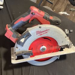 Milwaukee Circular Saw