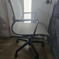 OfficeSource Franklin Collection swivel chair, gray