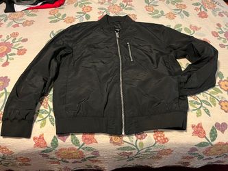 H&M Men’s Black Medium Zippered Up Jacket