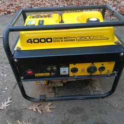 Champion 3500/4000 W Gas Powered Generator 