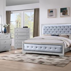 Queen 4 PC Bedroom Set New