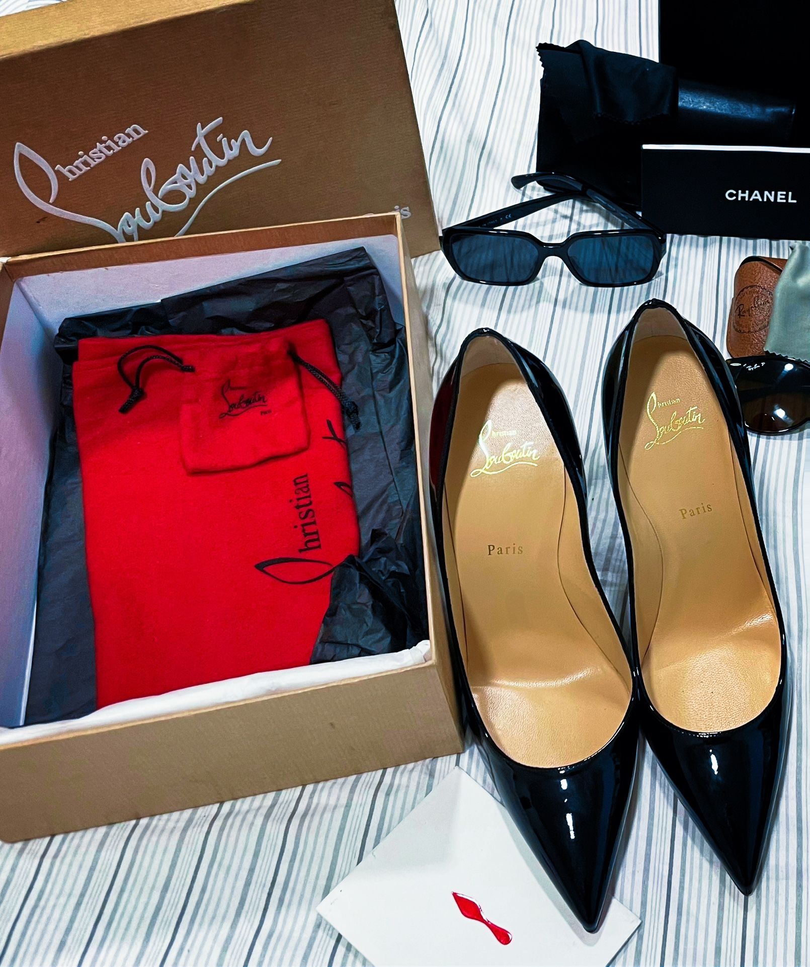 NEW Louboutin Heels (red bottoms)