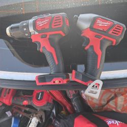 Milwaukee Drill Set 