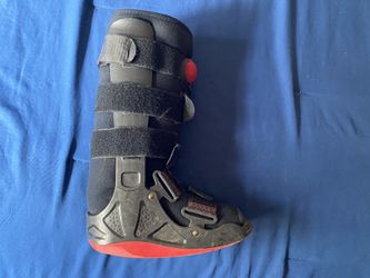 Boot Procare XcelTrax Air Ankle