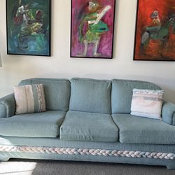 Very Comfortable Couch - Excellent Condition 
