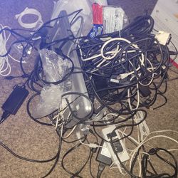 Cables HDMI / computer / chargers / 