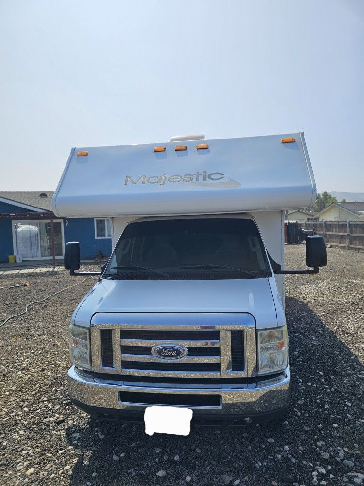 2012 Ford E350