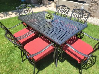 7pc Patio Dining Table Set With New Cushions