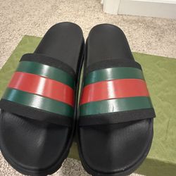 Gucci Slides 