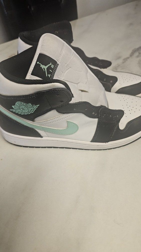 Nike