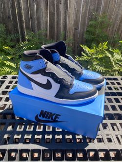 Jordan 1 Retro High UNC Toe