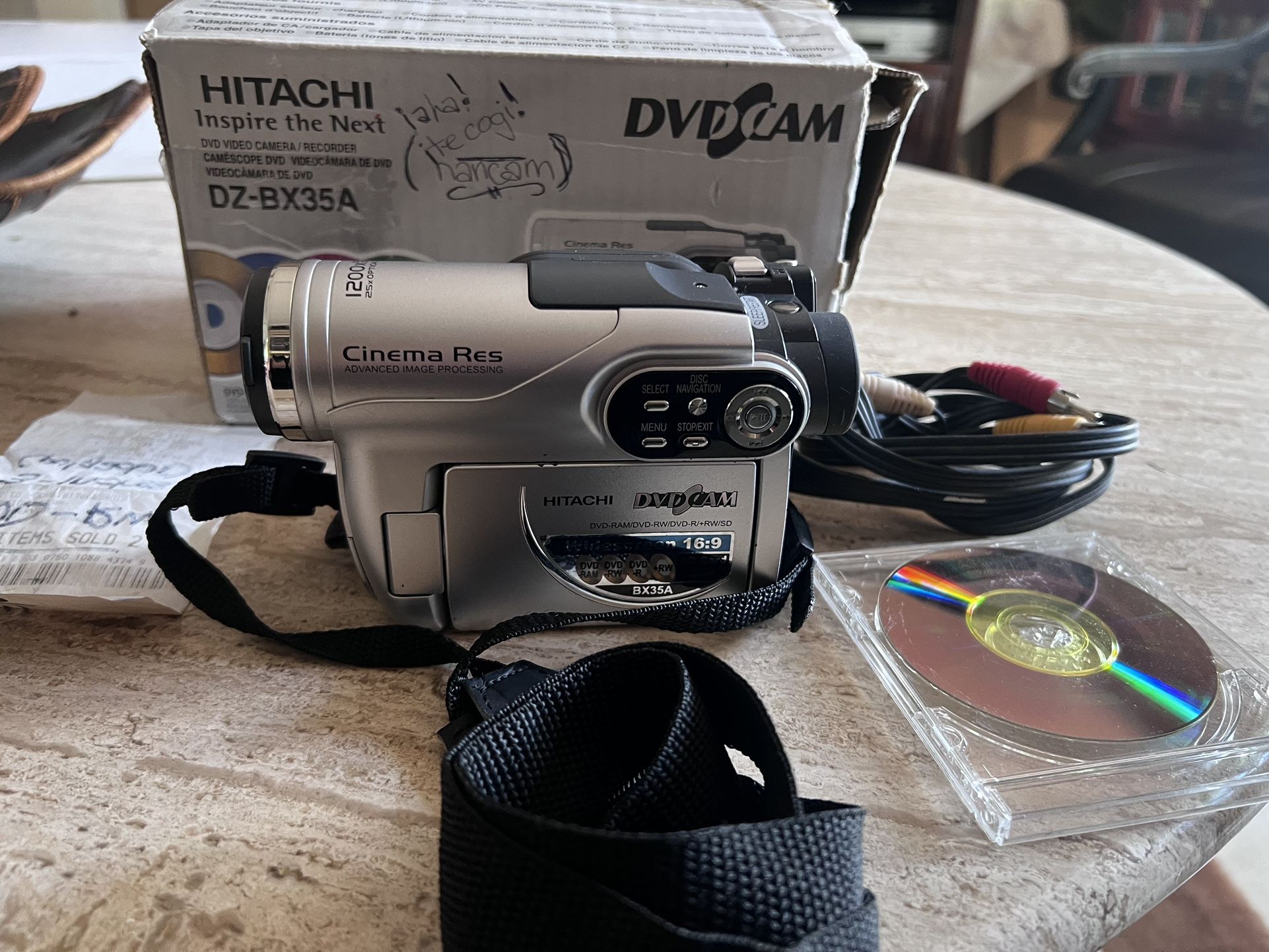 Hitachi DZ BX35A DVD Camcorder Cinema Res 1200X Digital Zoom