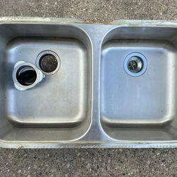 Sink (Under Mount Sink) With New Insert For Disposal 