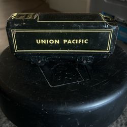 Marx 3551 O Tinplate Notch Front Tender up Black Union Pacific 