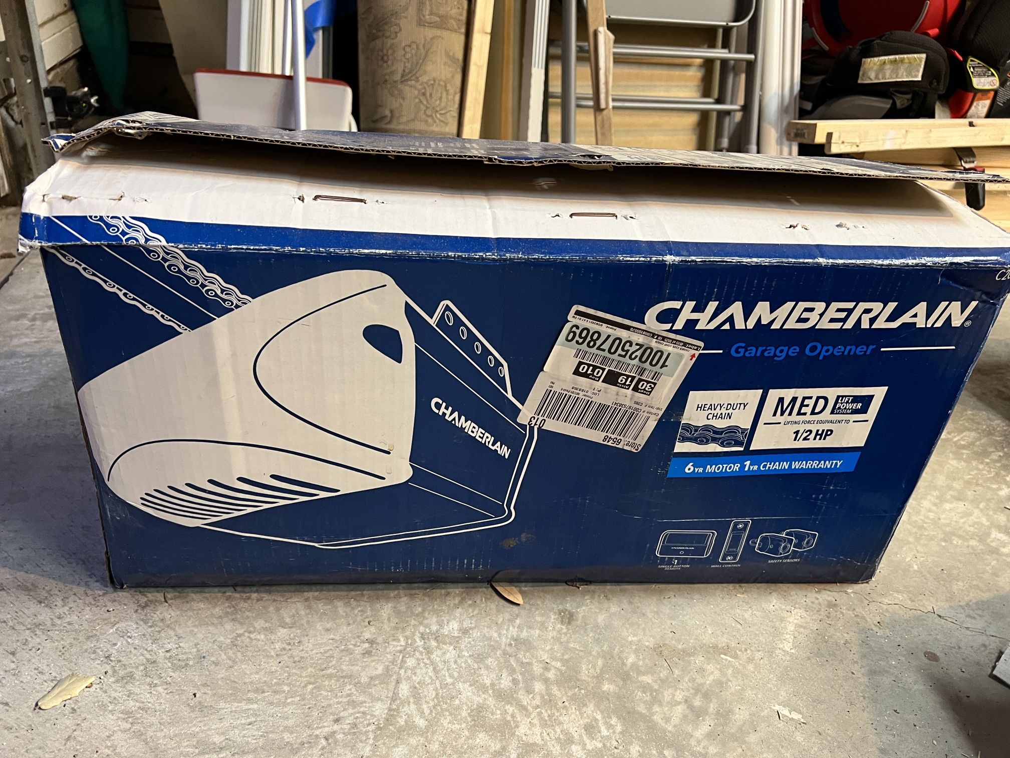 Chamberlain C205 0.5HP HeavyDuty Chain Drive Garage Door Opener for