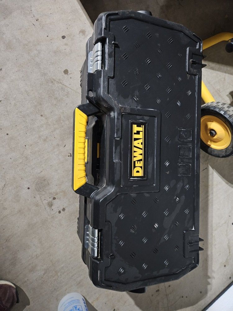 Dewalt 2 Compartment Tool Box