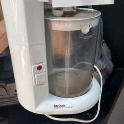 Tea  Maker-Betty Crocker 