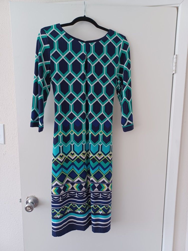 Ladies Dress (Size L)