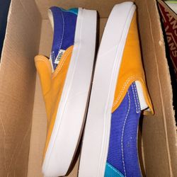 Comfycush Slip-On Vans Size 8.5 W 