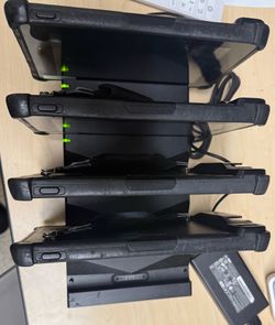 Touch Dynamic Quest VIII Tablet w/ Battery