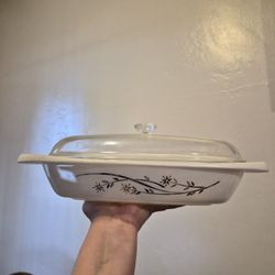 Vintage PYREX dish