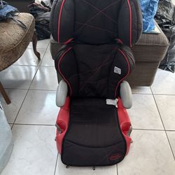 Graco Booster Car Seat Must Pick Up Today Before The Rain Starts Tomorrow 