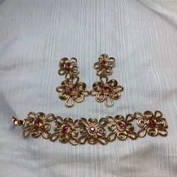 Vintage Avon Pink Crystal Oversized Clip Earrings And Bracelet Set 