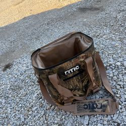 RTIC 30 Can Cooler-Camo