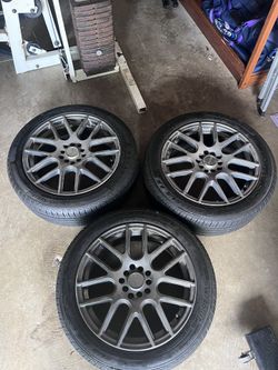 17 inch 5 Lug Universal Rims With New Tires