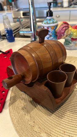 Decorative mini keg
