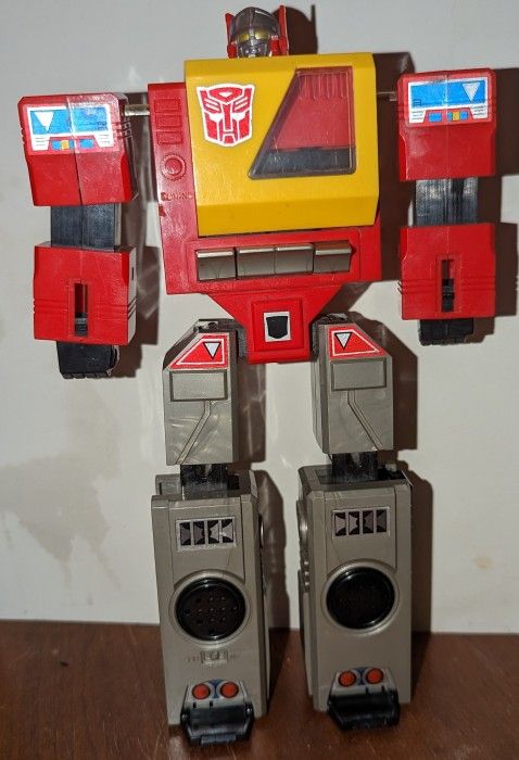 Takara Hasbro 1984 Transformers G1 Boombox Blaster Action Figure


