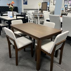 5PC Brown dining table set