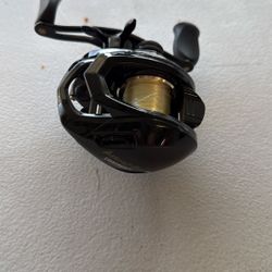 Lunkerhunt Assault Reel- Baitcaster
