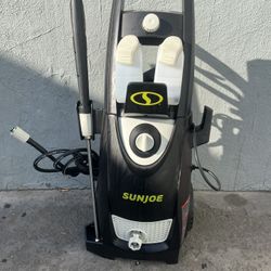 Pressure Washer