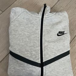 Nike Tech Size Small 