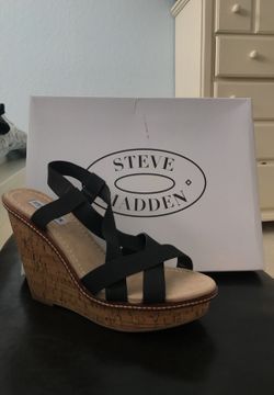 Brand new Steve Madden wedges