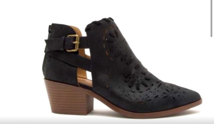 Qupid Montana Booties