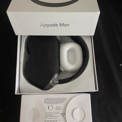 All Black AirPod Max 