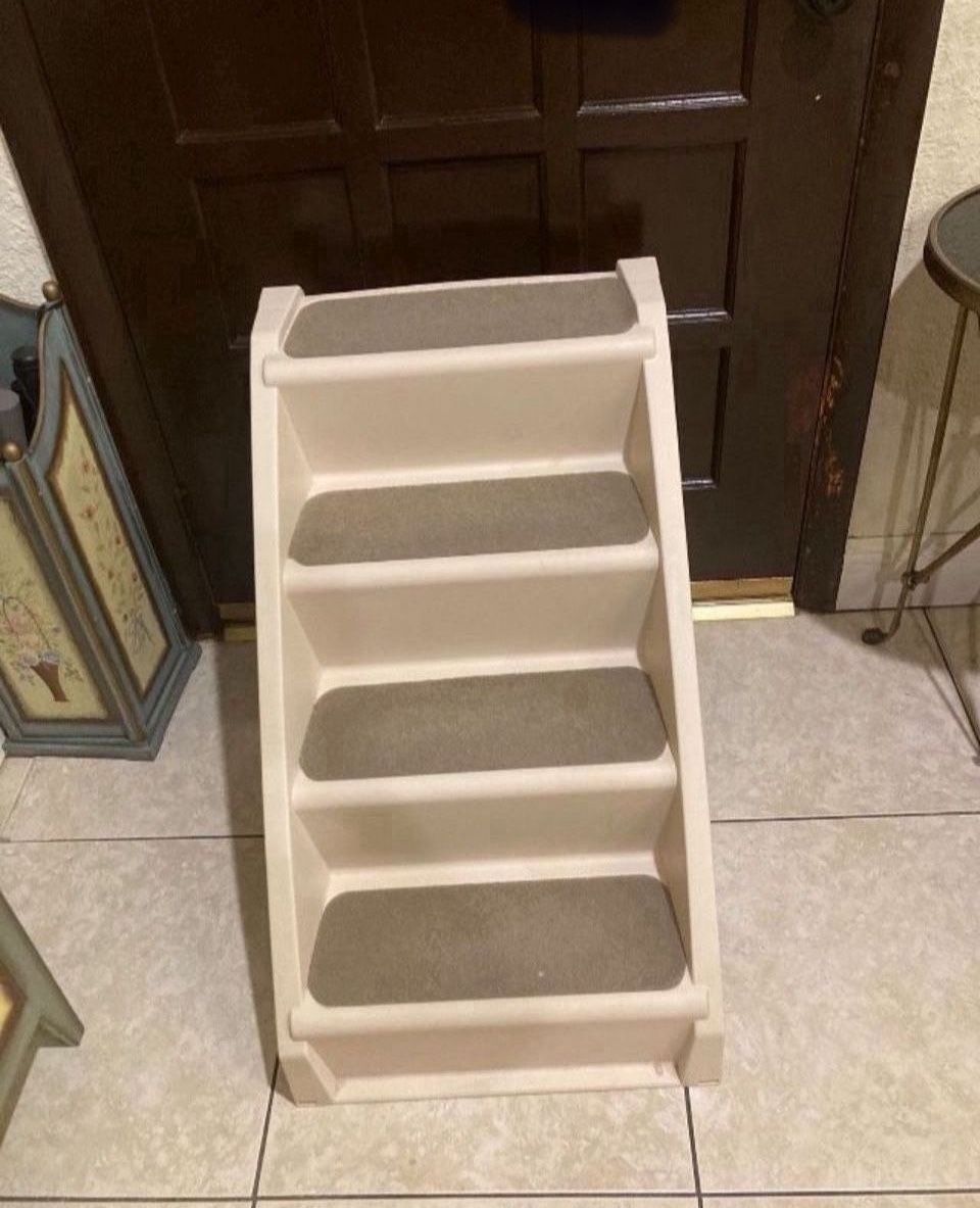 PetSafe Cozy Up Folding Dog Stairs For High Beds…25” Height by 28” Deep by 18” Wide…Indoor/Outdoor Use At Home Or Travel…With Side Rails NON-SLIP PADS