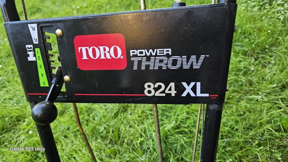 Toro 824XL