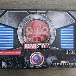 Marvel Legends SDCC 2018 Red Skull & Electronic Tesseract Deluxe Figure