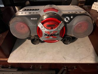 SONY XPLOD BOOMBOX - AS SEEN IN “THE OFFICE” -